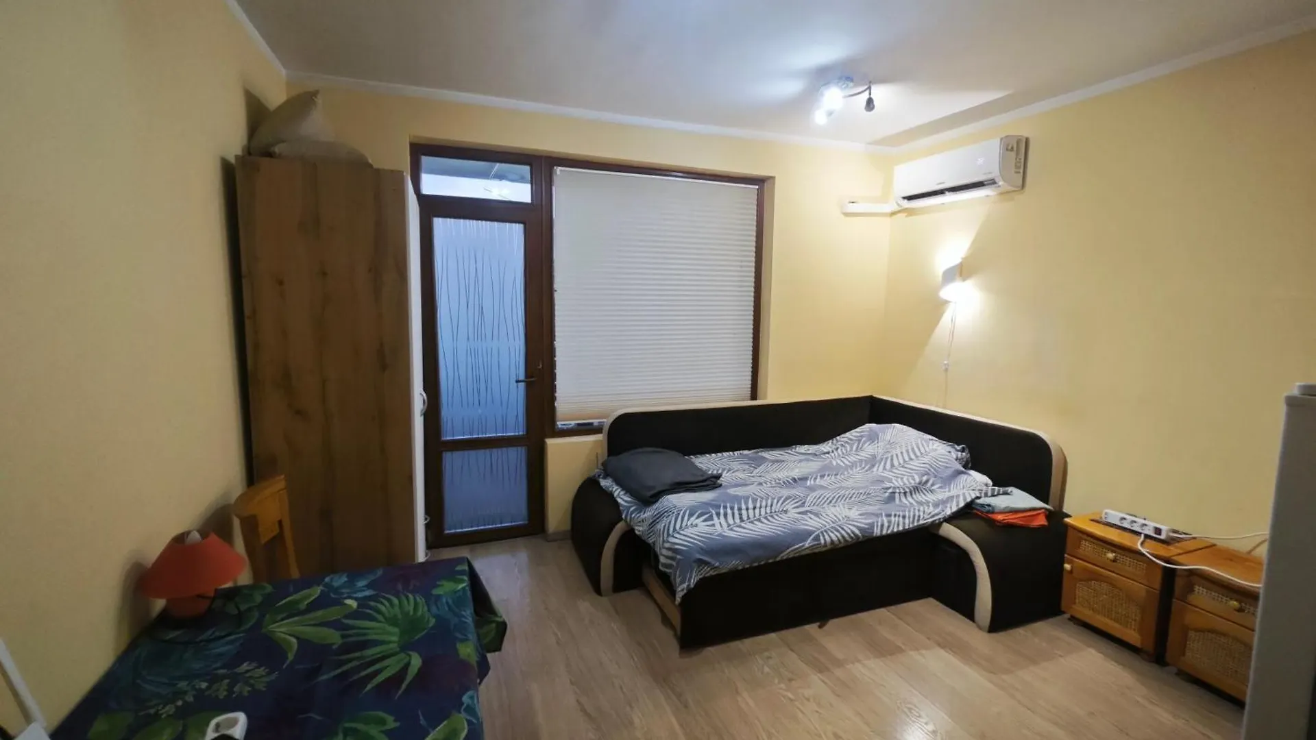וארנה Apartment In The Center 2