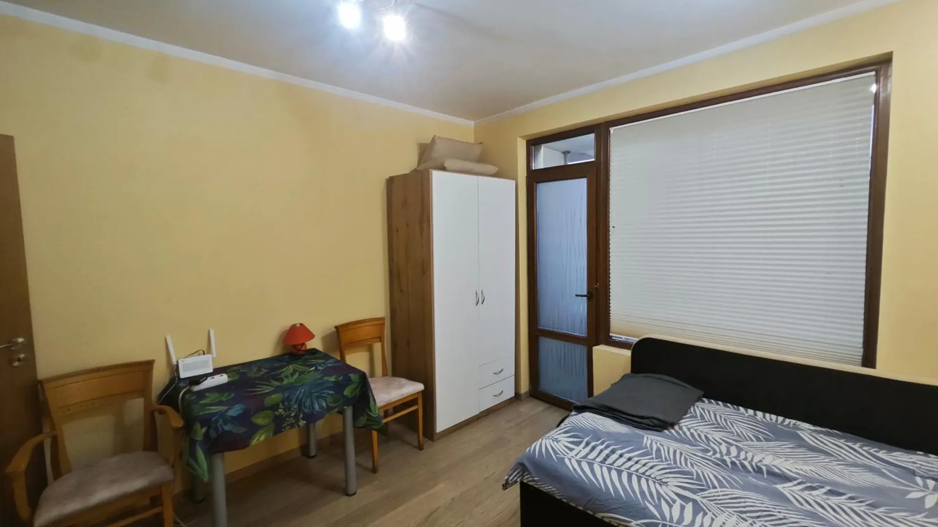 וארנה Apartment In The Center 2